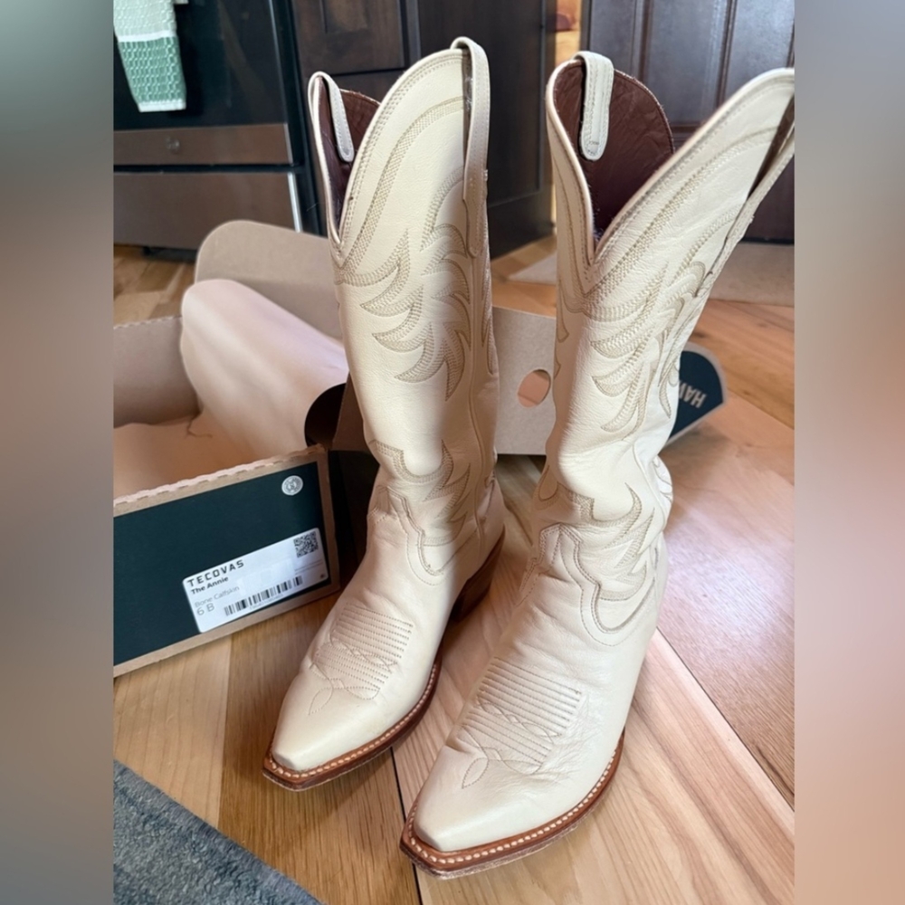 Tecovas Cream Leather Heeled Boots